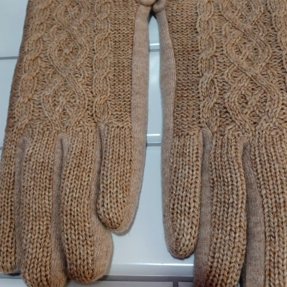 Beige Cashmere Warm Gloves with Faux Fur and Equipped Touch Screen Frien…